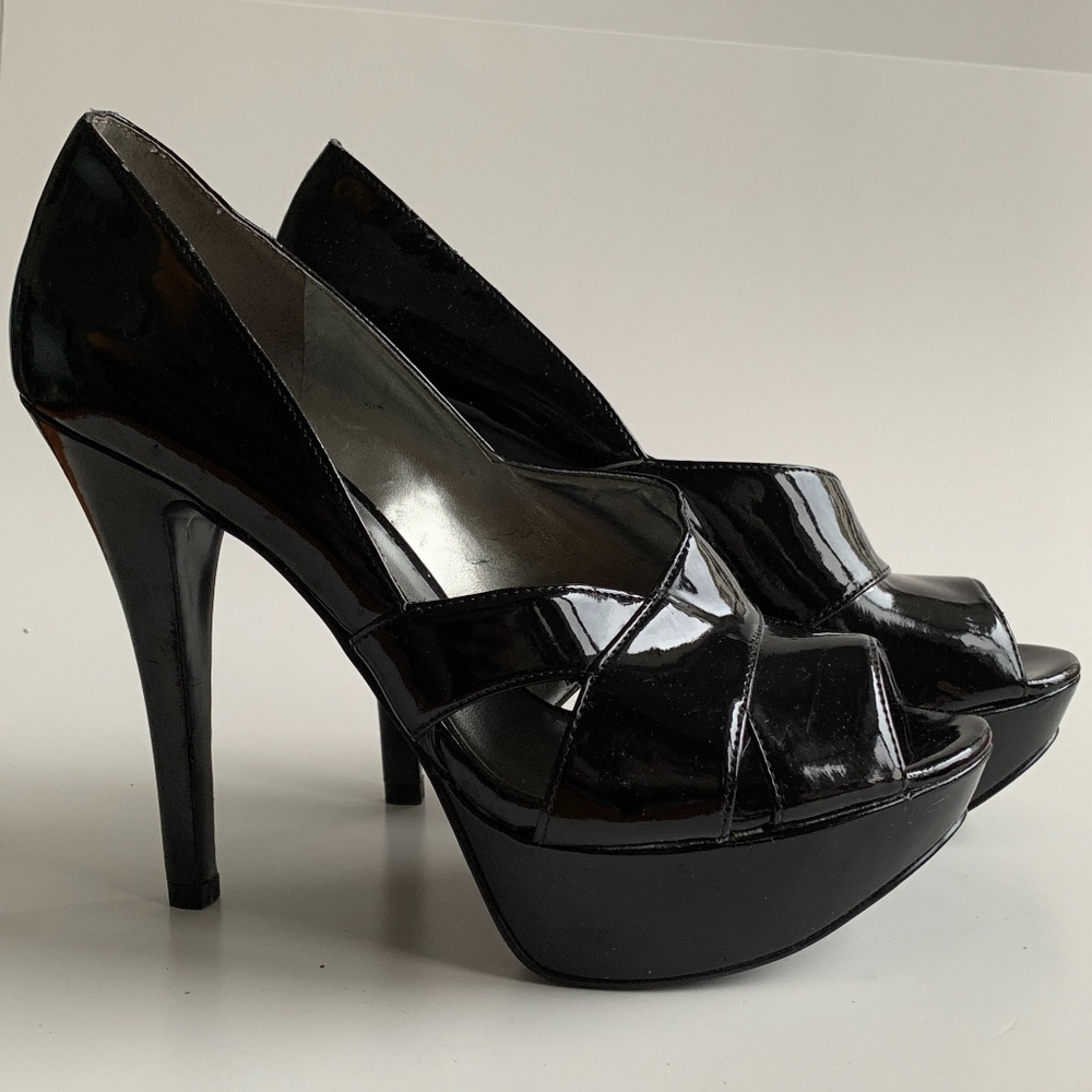 Guess Black Platform Peep-Toe Heel Size 9M